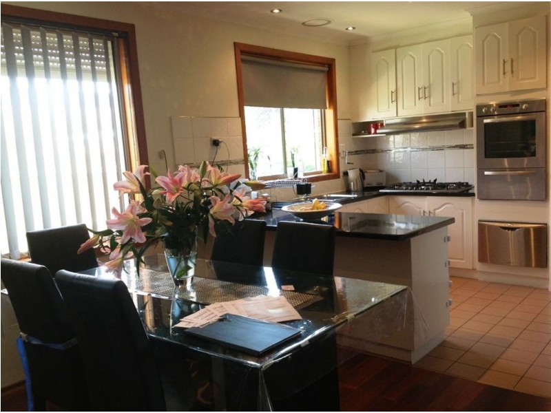 3/8 Holdsworth Court, Norlane VIC 3214