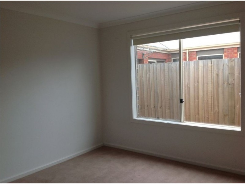 17 Canopus Crescent, Lara VIC 3212
