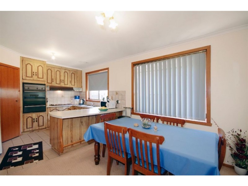 1/8 Holdsworth Court, Norlane VIC 3214