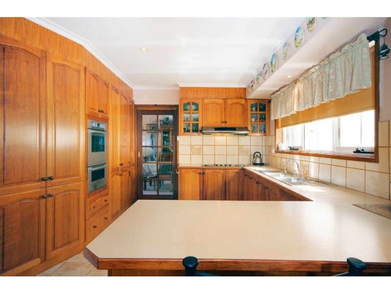 90 Braund Avenue, Bell Post Hill VIC 3215