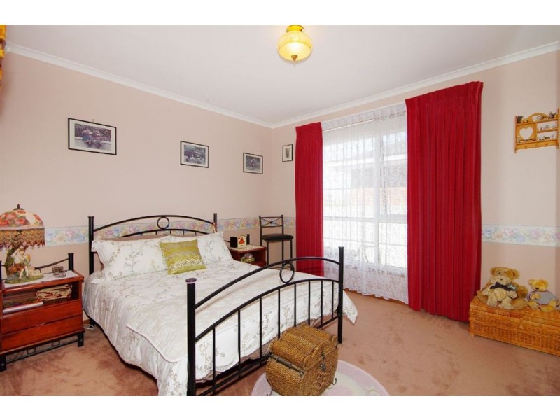 90 Braund Avenue, Bell Post Hill VIC 3215