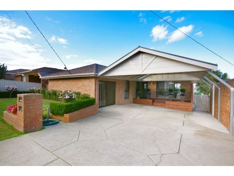 61 Leila Crescent, Bell Post Hill VIC 3215