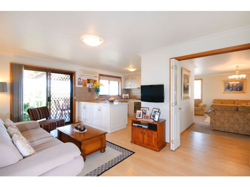 61 Leila Crescent, Bell Post Hill VIC 3215