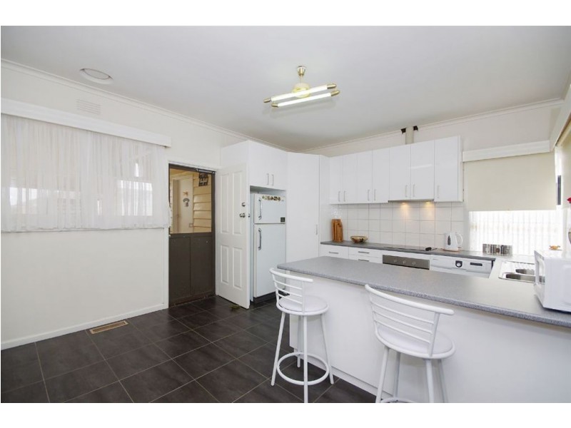 14 Donnybrook Road, Norlane VIC 3214
