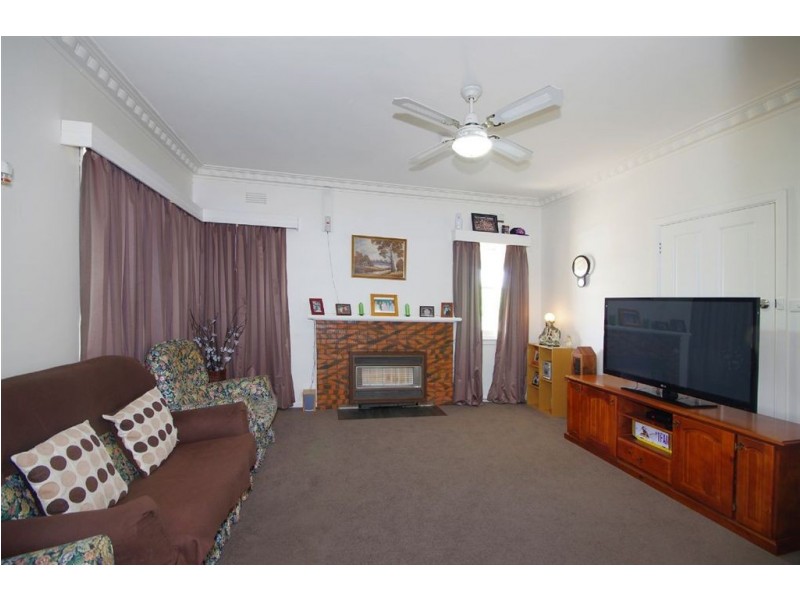 14 Donnybrook Road, Norlane VIC 3214