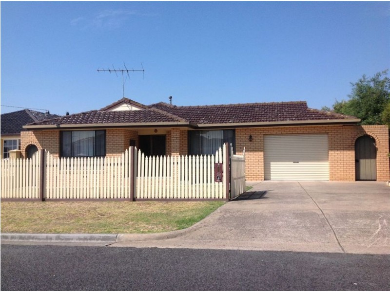 4 Ashleigh Crescent, Bell Park VIC 3215