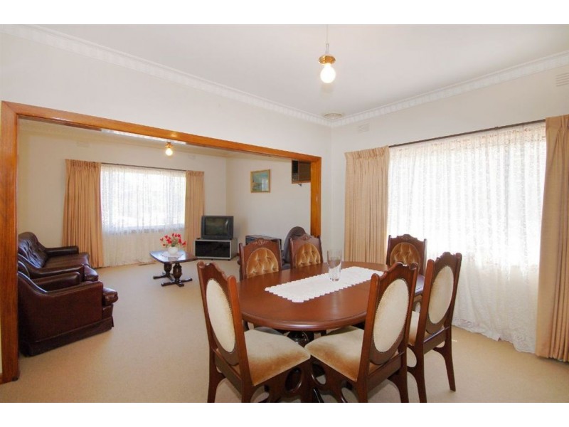 24 Walsgott Street, North Geelong VIC 3215