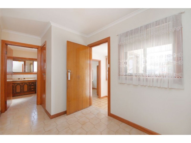 24 Walsgott Street, North Geelong VIC 3215