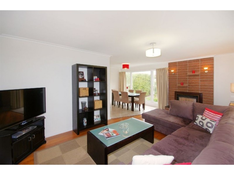 27 Hennessy Avenue, Herne Hill VIC 3218