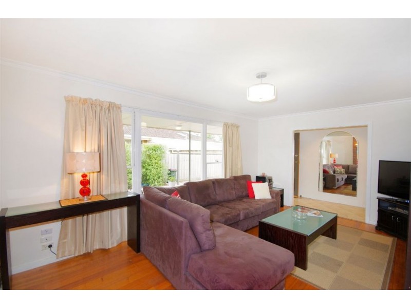 27 Hennessy Avenue, Herne Hill VIC 3218