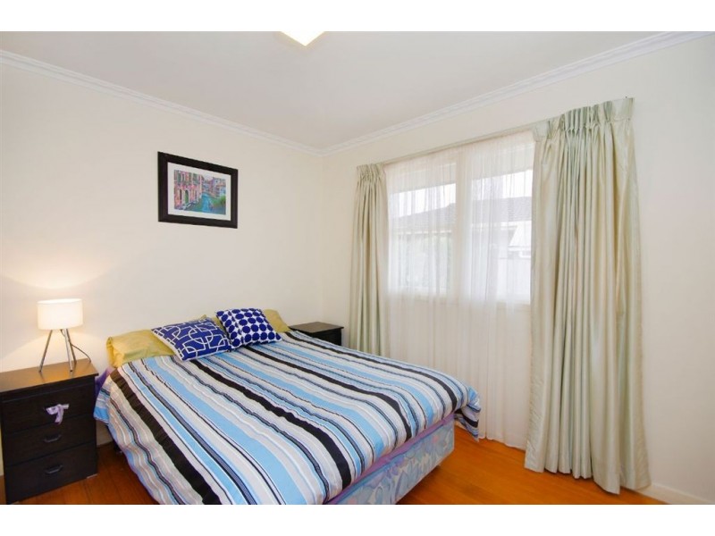 27 Hennessy Avenue, Herne Hill VIC 3218