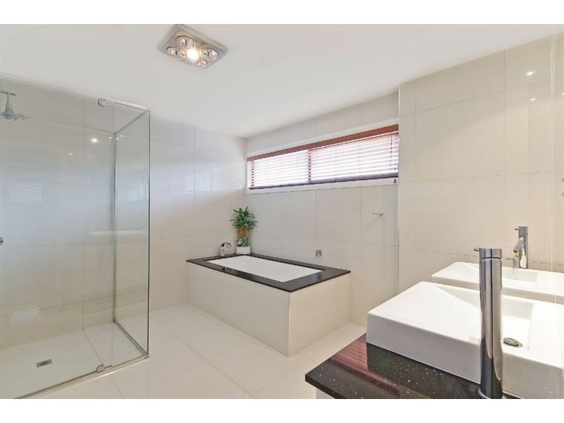 1/4 Wellwood Avenue, Norlane VIC 3214