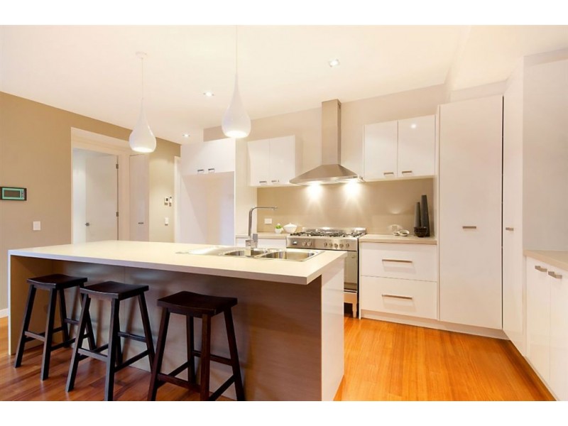 4 Allen Street, Newtown VIC 3220