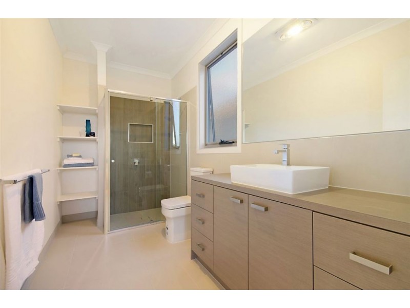 4 Allen Street, Newtown VIC 3220