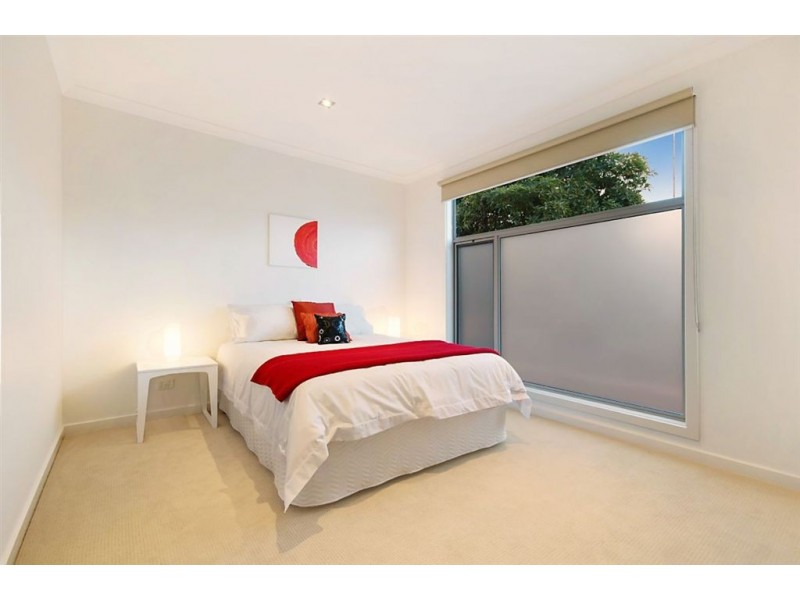 4 Allen Street, Newtown VIC 3220