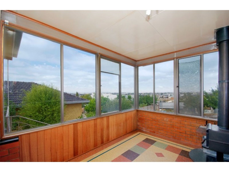 3 Neil Street, Bell Post Hill VIC 3215