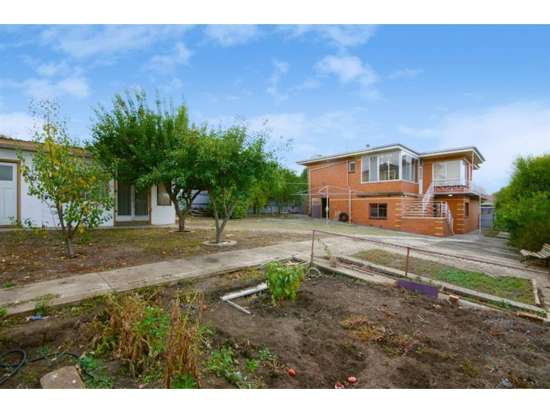 3 Neil Street, Bell Post Hill VIC 3215