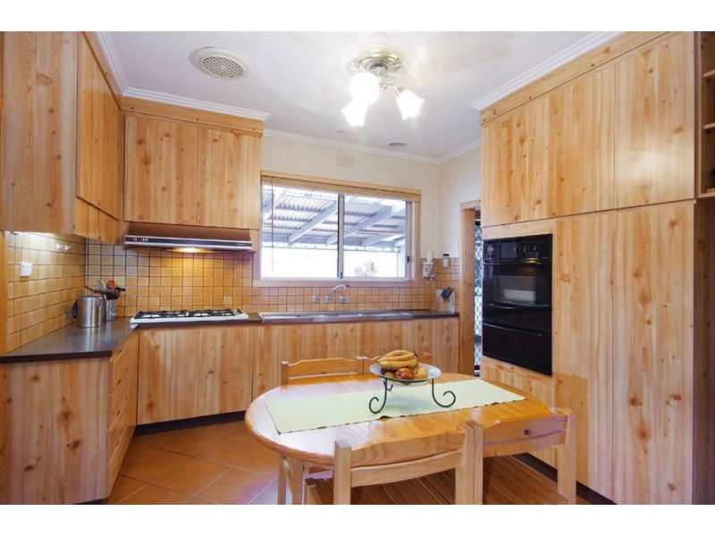 140 Thompson Road, North Geelong VIC 3215