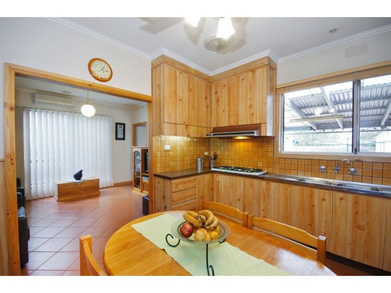 140 Thompson Road, North Geelong VIC 3215