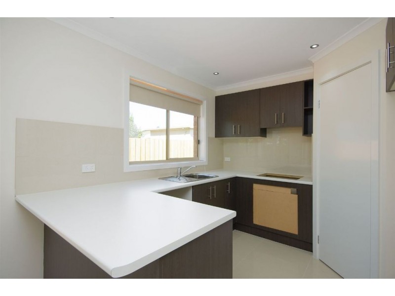 2/53 Swallow Crescent, Norlane VIC 3214