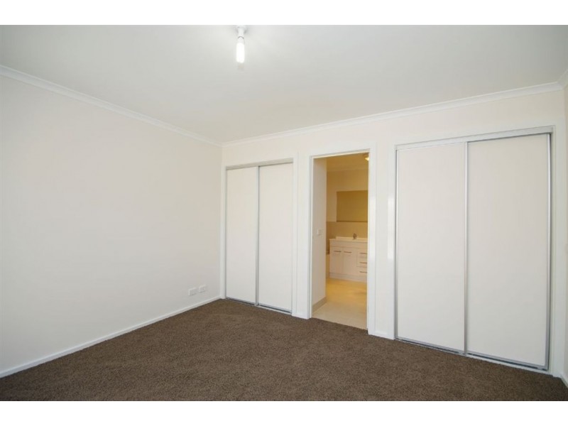 2/53 Swallow Crescent, Norlane VIC 3214