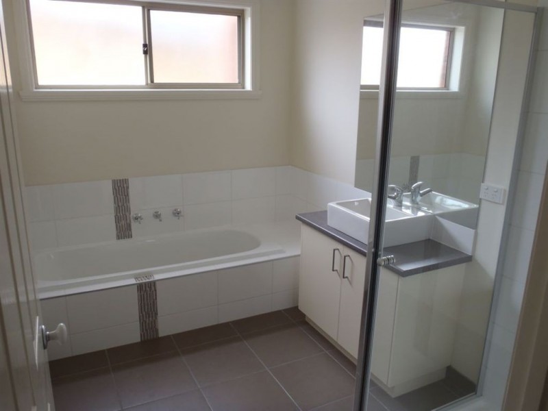 1/5 McClelland Street, Bell Park VIC 3215