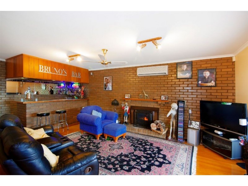 4 Charlton Road, Corio VIC 3214