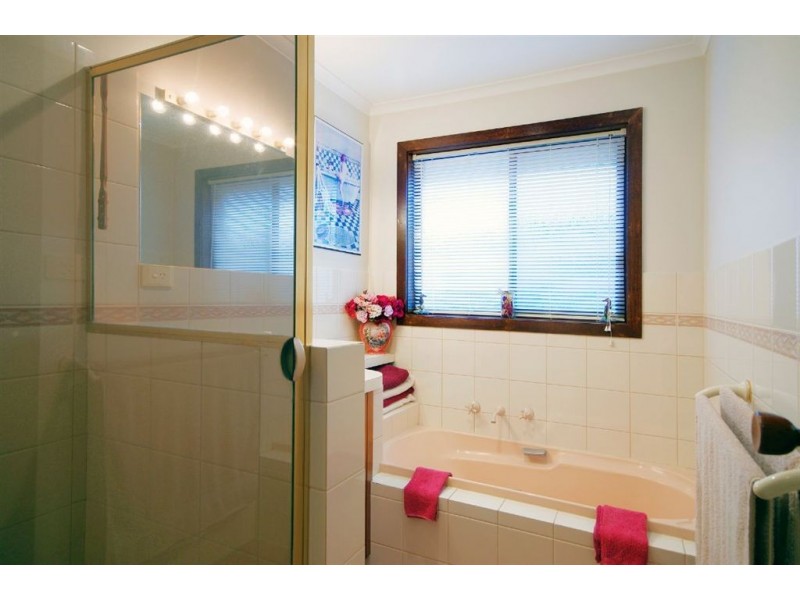 4 Charlton Road, Corio VIC 3214