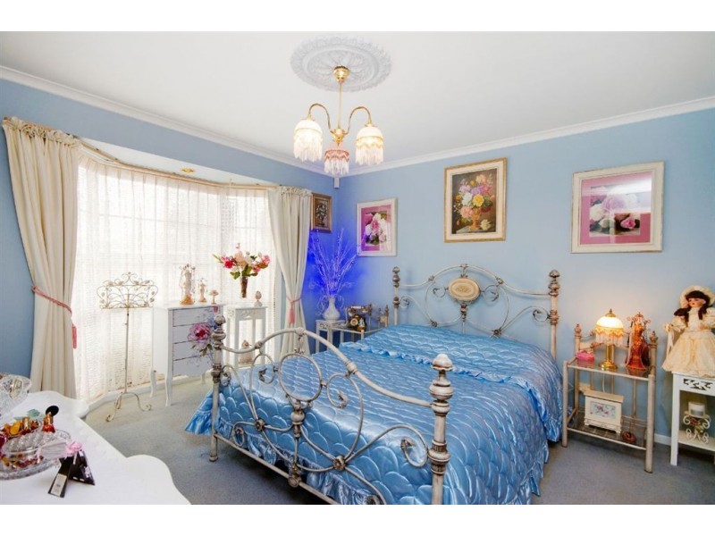 4 Charlton Road, Corio VIC 3214