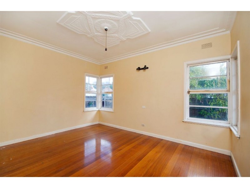 230 Thompson Road, North Geelong VIC 3215