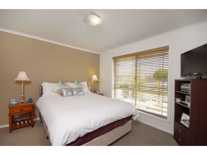 2 O’Dwyer Court, Lovely Banks VIC 3221
