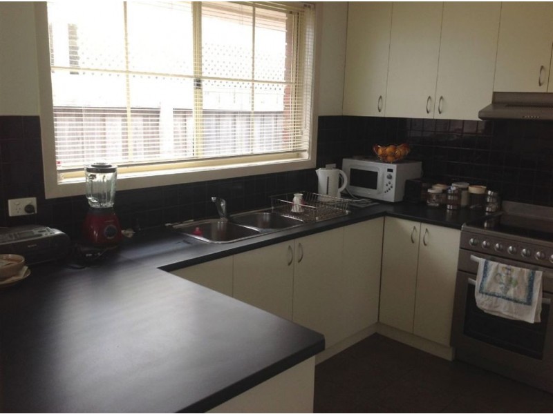 1/80 Wolseley Grove, Bell Post Hill VIC 3215