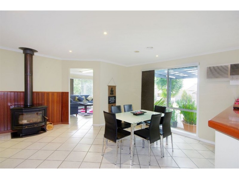 8 Corr Place, Lovely Banks VIC 3221