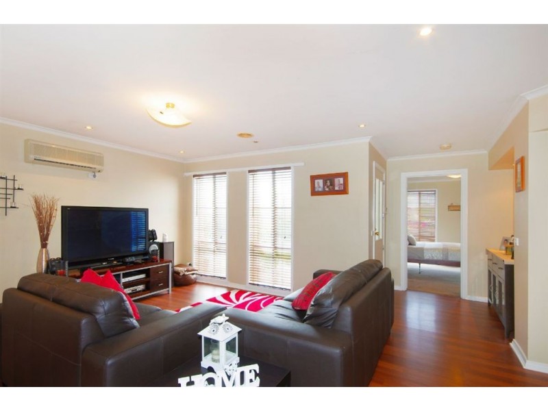 8 Corr Place, Lovely Banks VIC 3221