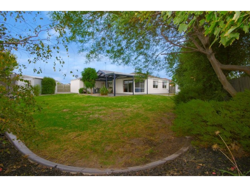8 Corr Place, Lovely Banks VIC 3221