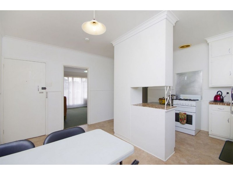 2 Nowra Court, Norlane VIC 3214