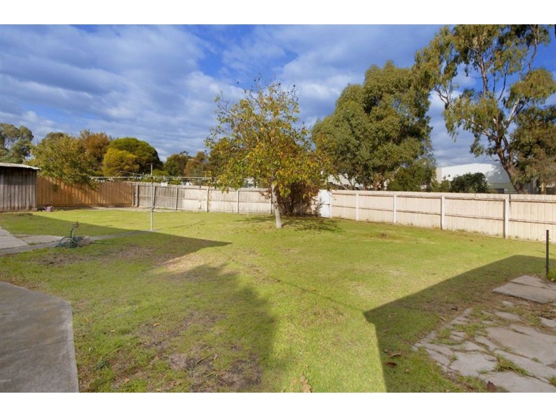 2 Nowra Court, Norlane VIC 3214