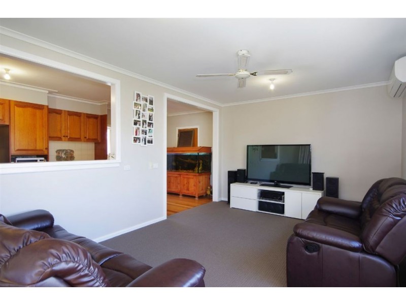 19 Dunloe Avenue, Norlane VIC 3214