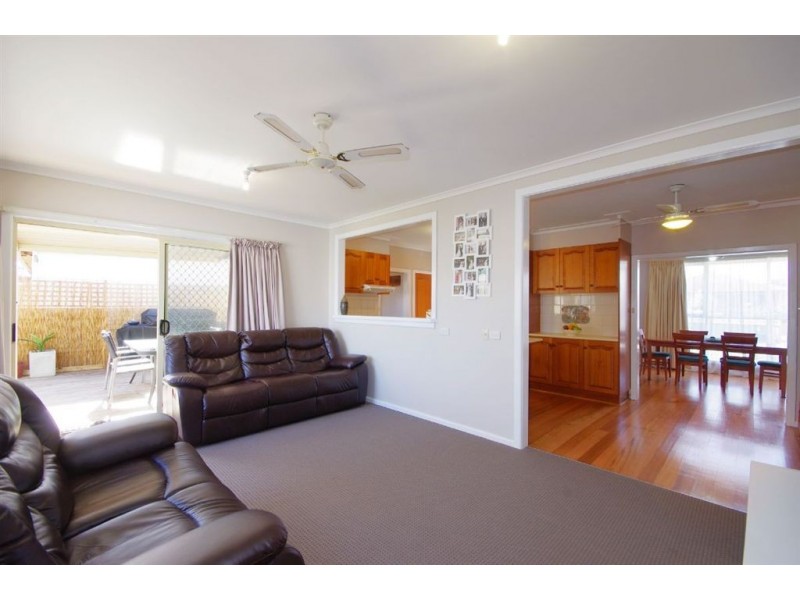 19 Dunloe Avenue, Norlane VIC 3214