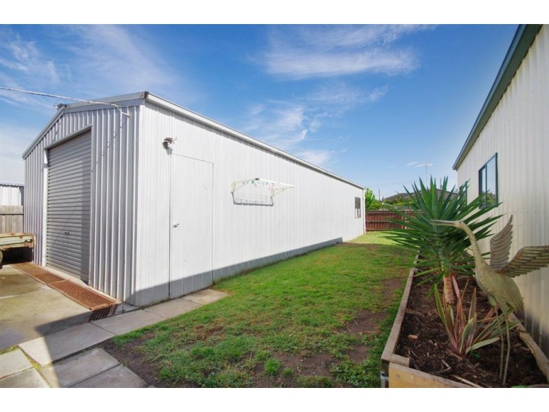 19 Dunloe Avenue, Norlane VIC 3214