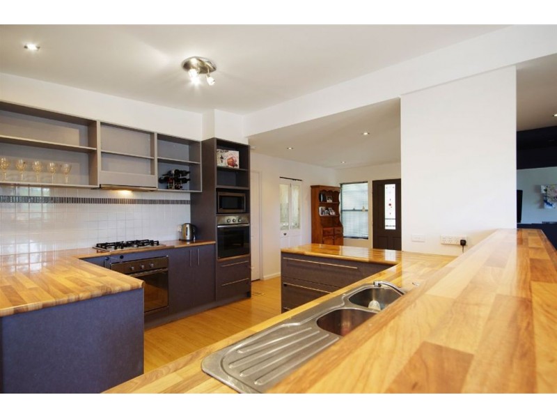 82 Kinlock Street, Bell Post Hill VIC 3215