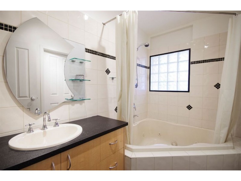 82 Kinlock Street, Bell Post Hill VIC 3215