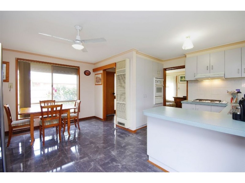 19 Caldermeade Road, Corio VIC 3214