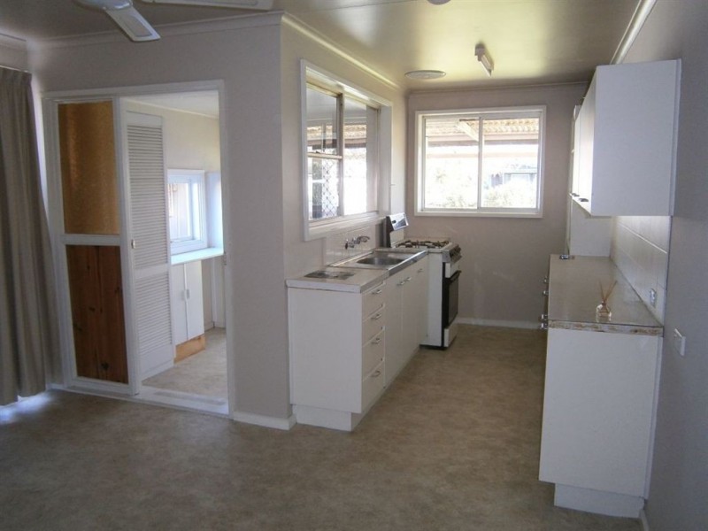 6 Proton Court, Whittington VIC 3219