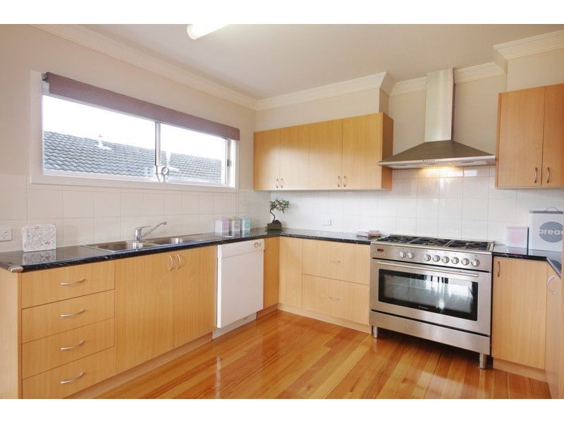 1/17 Braund Avenue, Bell Post Hill VIC 3215