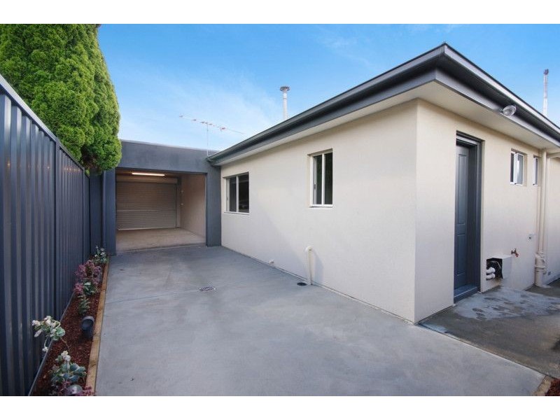 1/17 Braund Avenue, Bell Post Hill VIC 3215