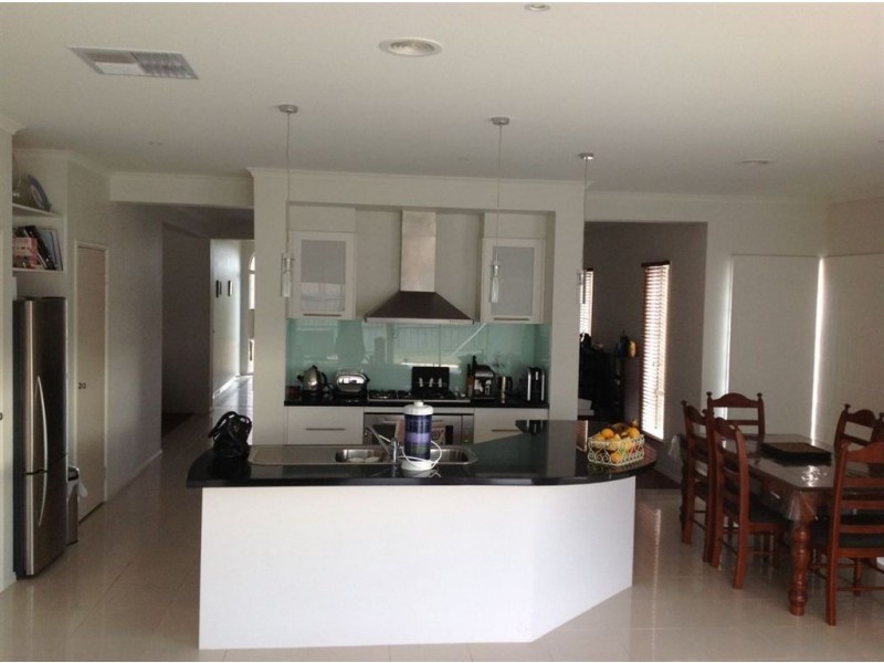 14 Carissa Mews, Bell Park VIC 3215