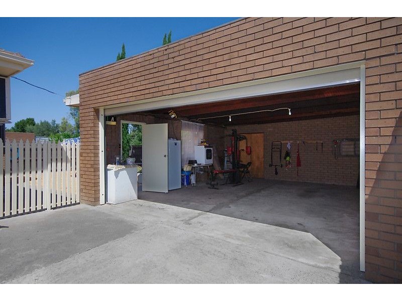 77 Dunloe Avenue, Norlane VIC 3214