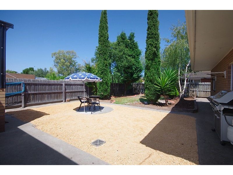 77 Dunloe Avenue, Norlane VIC 3214