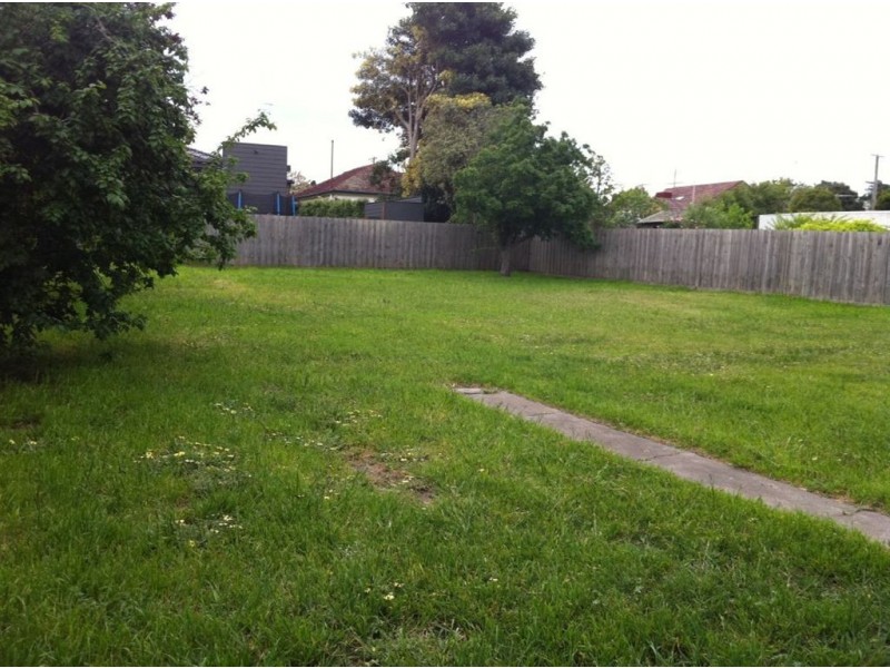 4 Vista Road, Newtown VIC 3220